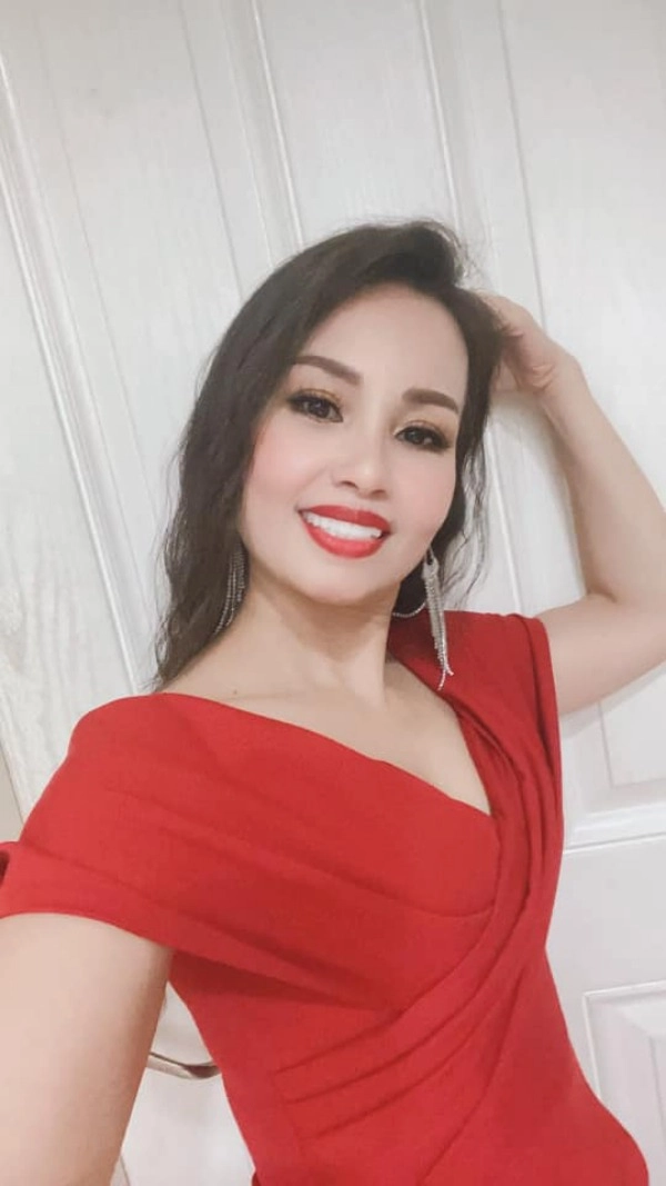 Cẩm ly lại khoe ảnh selfie dân tình chỉ biết thẫn thờ trước mặt mộc ở độ tuổi u55 - 8