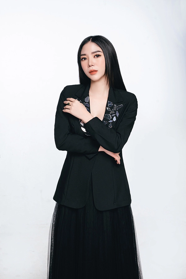 Ceo nguyễn thị mai hoa và quá trình làm nên thương hiệu thời trang hoa nấm - 5