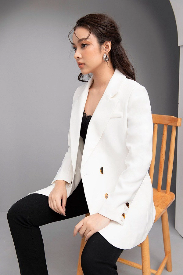 Chẳng cần mua đồ đắt tiền 4 kiểu áo này đủ sang chảnh hoá phong cách của chị em - 6