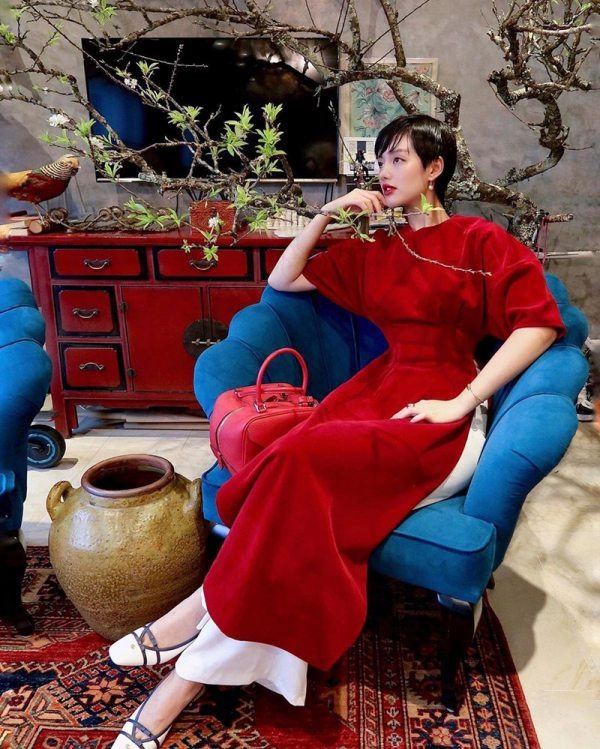 Chẳng phải hết tết là hết thời áo dài hậu mặc du xuân còn diện đi muôn nơi - 4