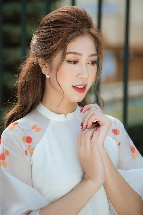 Chẳng phải hết tết là hết thời áo dài hậu mặc du xuân còn diện đi muôn nơi - 14