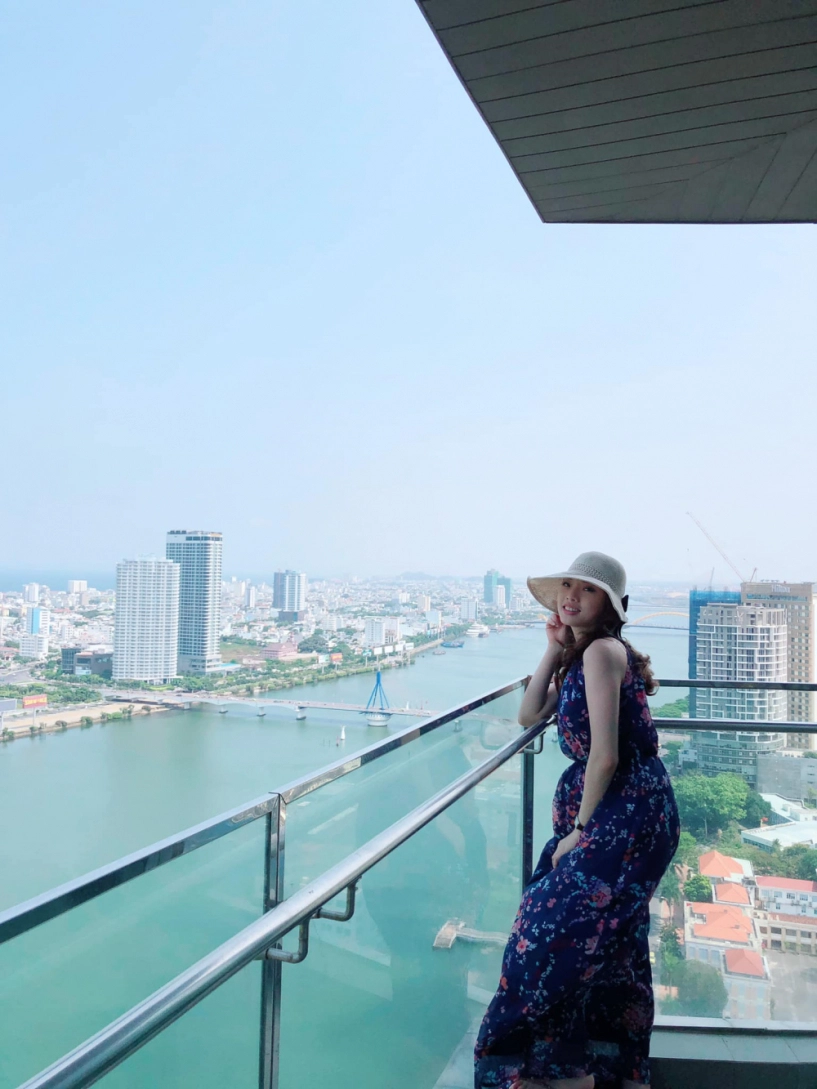 Chị gái á hậu phương nga vừa đẹp lại sang xách túi hiệu nhiều hơn em gái - 10