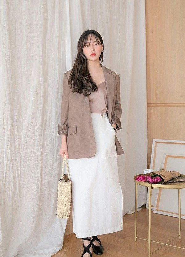 Chỉ mất hơn trăm nghìn mua một chiếc chân váy trắng nàng tha hồ phối nhiều set đồ sang xịn - 7