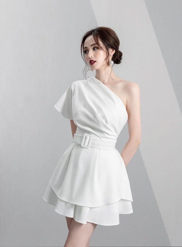 Chỉ mất hơn trăm nghìn mua một chiếc chân váy trắng nàng tha hồ phối nhiều set đồ sang xịn - 9