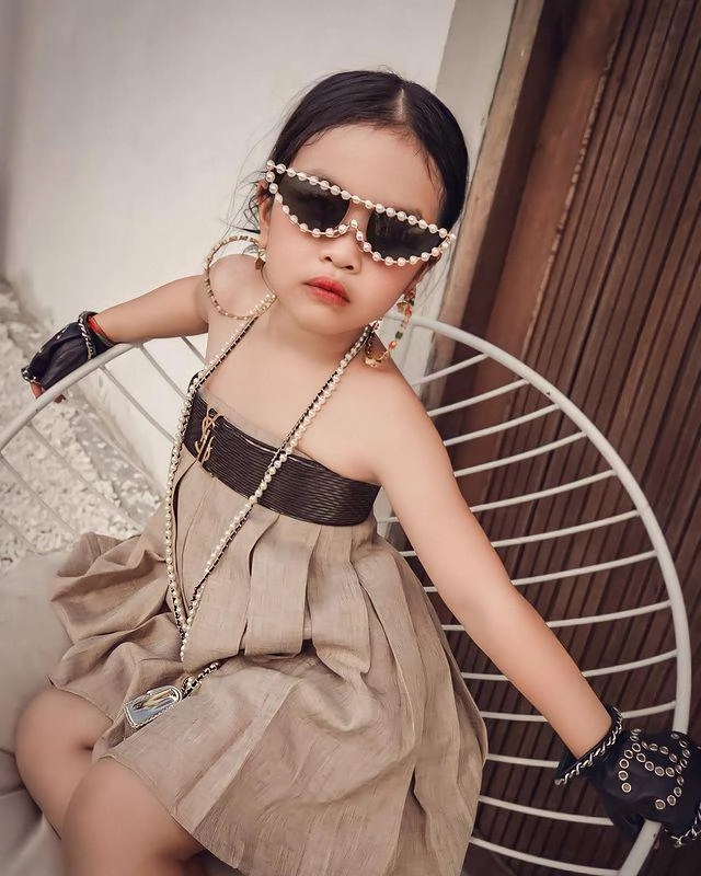 Choáng với độ giàu sang của minh nhựa sinh nhật con gái cũng dát hàng hiệu không ai đọ lại - 10