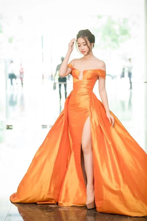 Chưa bao giờ thấy hoa hậu mỹ linh quyến rũ tột độ đến thế này - 4