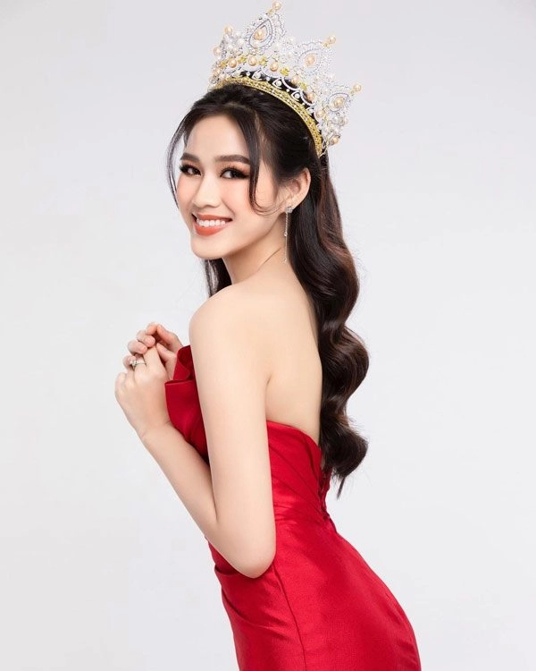 Chưa đi thi đỗ thị hà đã được kỳ vọng giành vương miện hoa hậu thế giới - 1
