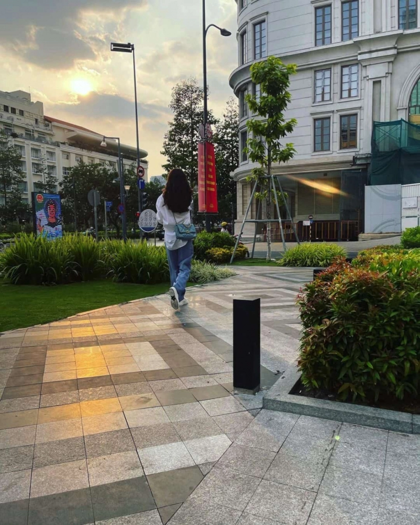Chuẩn mẹ con nhà hào môn hết cặp xe bạc tỷ đàm thu trang-suchin còn cótúi nghìn đô đồng bộ - 1