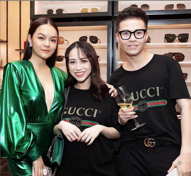 Chung khung hình thu trang ái nữ nhà minh nhựa áp đảo đã mặc sexy còn xách túi 200 triệu - 4
