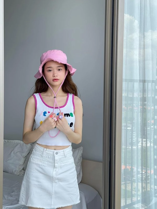 Có một hot girl dù ở nhà vẫn không ngừng mặc đẹp mỗi ngày - 7