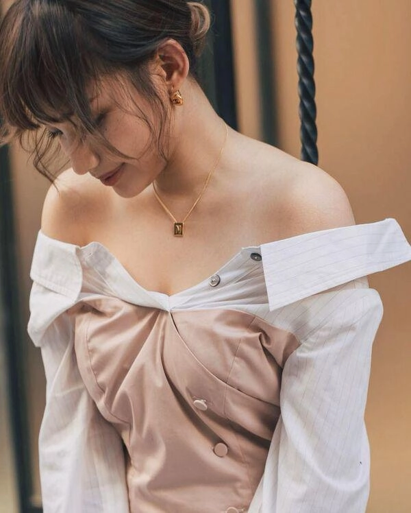 Cứ diện váy áo trễ nải khoe ngực đầy hotgirl 10x sài thành lại làm cộng đồng mạng dậy sóng - 17