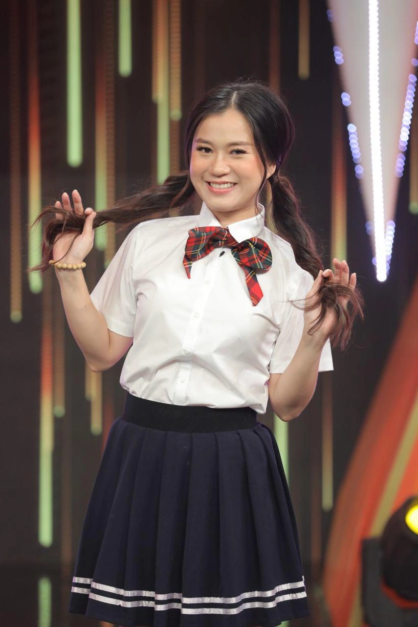cưa sừng quàng khăn đỏ lưu hương giang gượng gạo nhã phương như học sinh tiểu học - 13