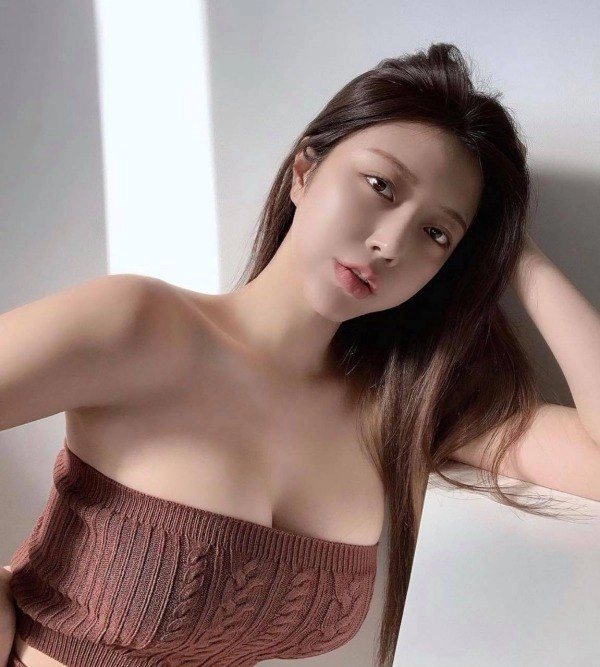 Dáng đẹp đến mức bị đồn cắt xương sườn đại hot girl phải chụp x quang chứng minh - 6