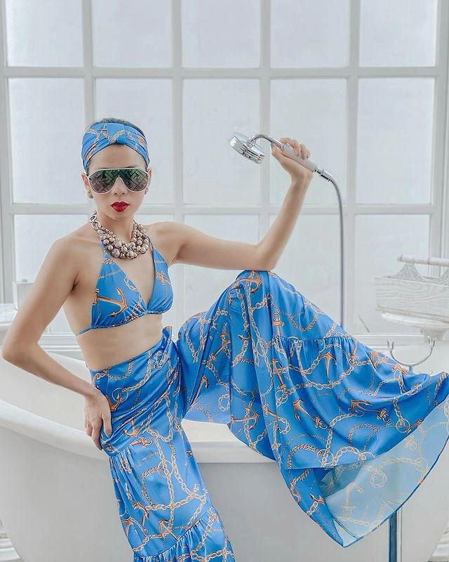 Đang giữ phong độ lệ quyên lỡ sa tay chọn nhầm bikini làm núi đôi bay màu - 5