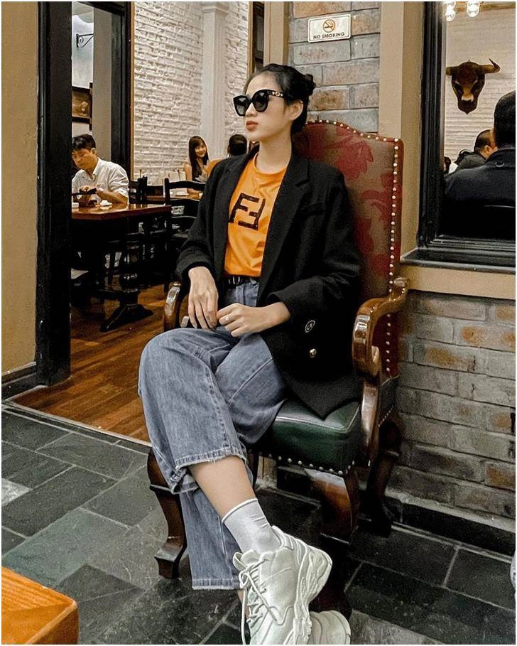 Đăng quang chưa được bao lâu đỗ thị hà gây sốt với bàn tay lấp lánh hột xoàn - 16