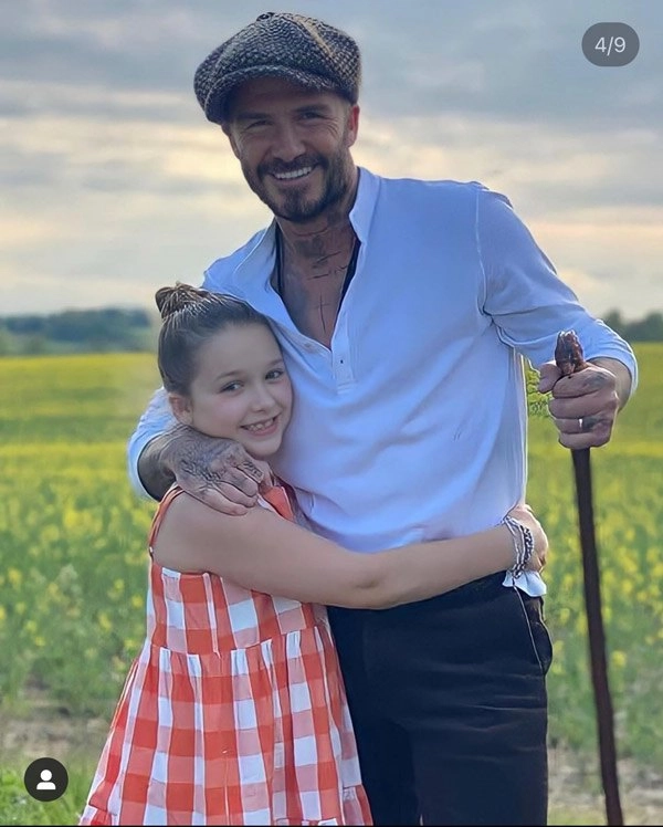 David beckham bị phản đối vì cho con gái diện váy ren gợi cảm - 11