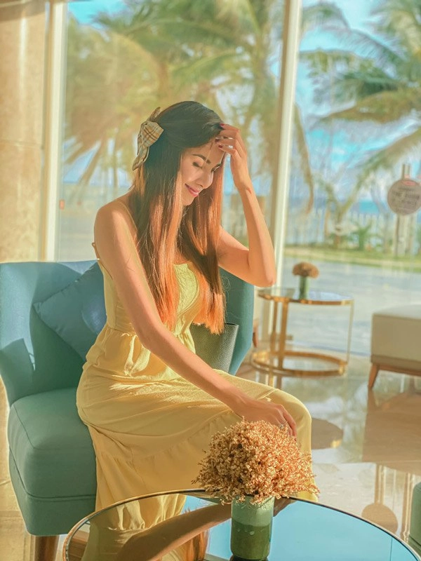 Diện bikini gợi cảm chơi bida đây là hoa hậu táo bạo nhất việt nam - 16
