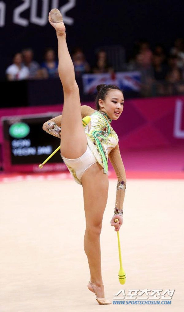 Đồ diễn của môn thể thao olympic thu hút nhiều sự chú ý nhất - 14