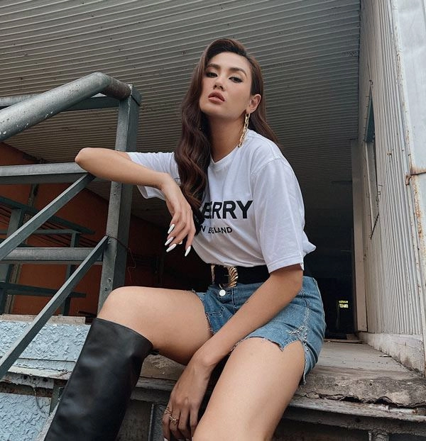 Được ở bên cạnh người yêu võ hoàng yến ăn mặc như teen girl - 24