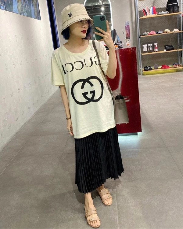 Em gái hoàng tử quang vinh xinh đẹp sành điệu có gu ăn mặc khác hẳn anh trai - 15