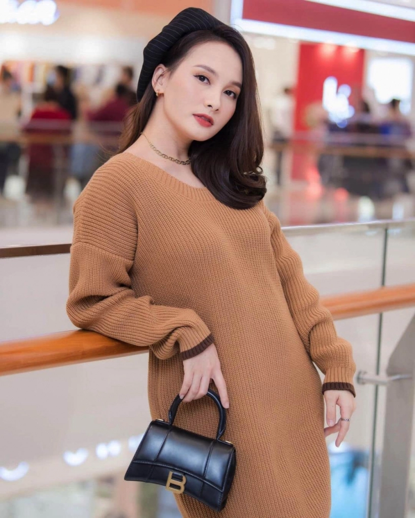 Hạ sinh tiểu công chúa bảo thanh được chồng thưởng nóng túi hiệu trăm triệu - 11