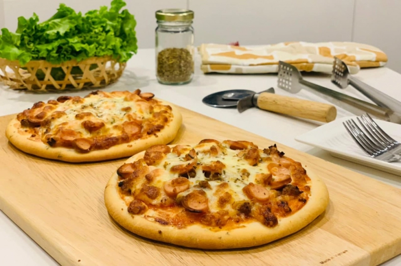 Hết tết nàng hậu bẻ lái làm món pizza mách cách làm từ đế đến nhân siêu dễ - 11