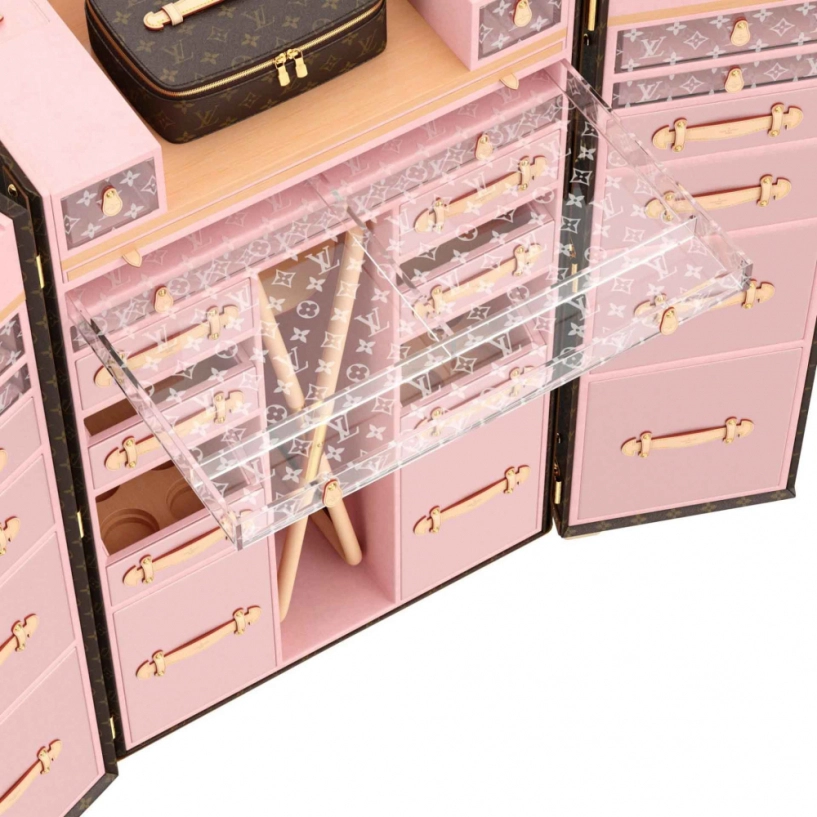 Hết xếp túi hermes chất đầy dinh thự cựu tiếp viên phủi tay sắm luôn rương trang điểm 4 tỷ - 5