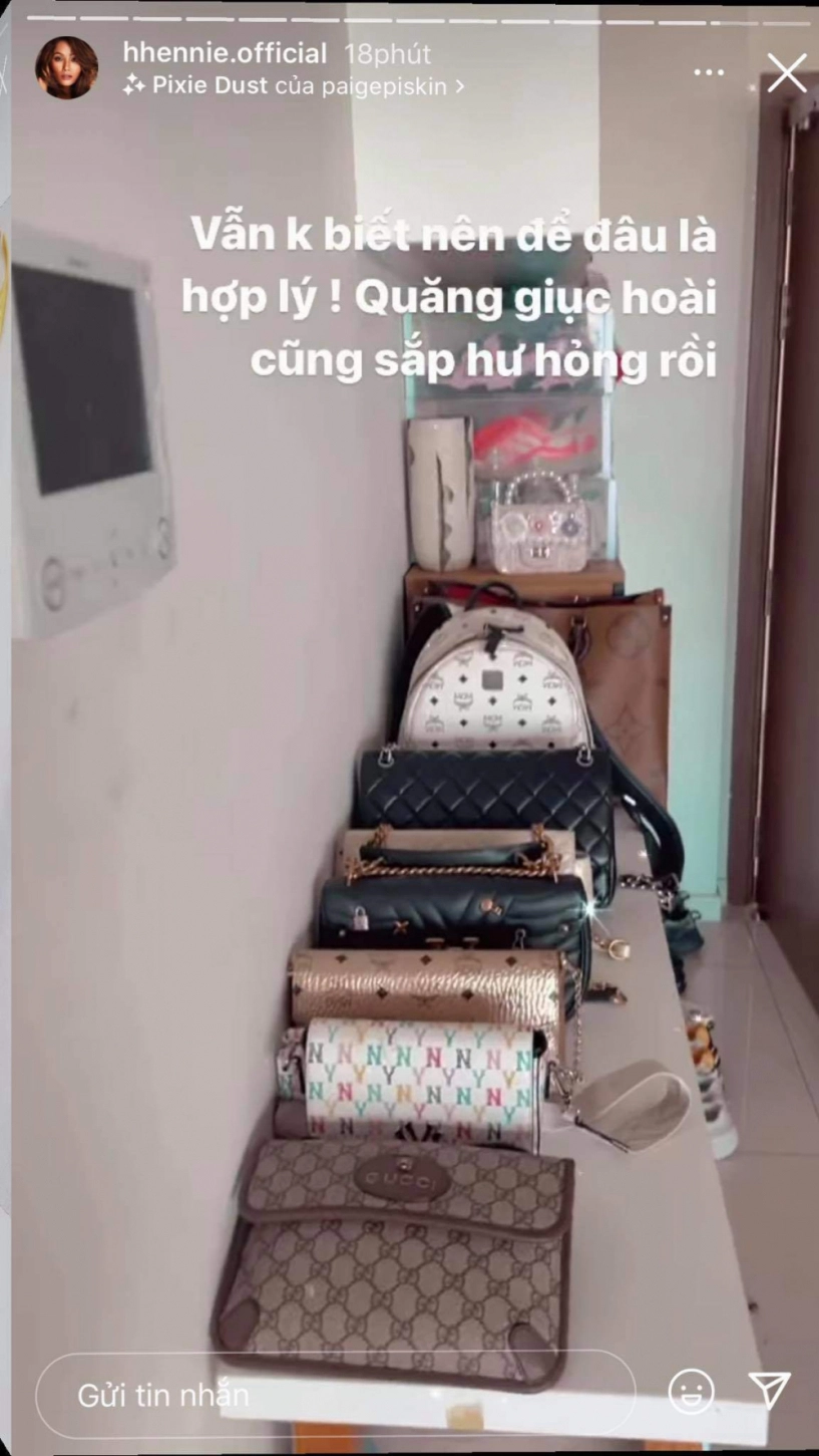 Hhen niê lần đầu làm room tour nhà thuê choáng nhất là góc khoe túi hiệu - 1