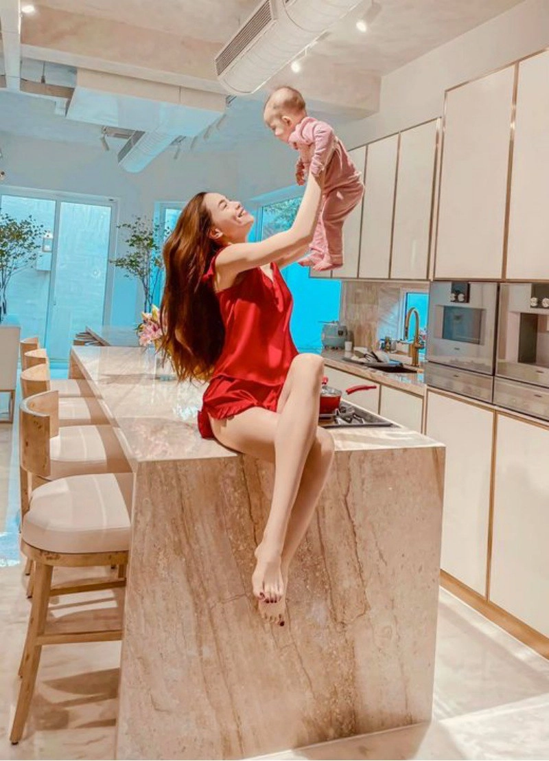 Hồ ngọc hà ở nhà mặc pijama thôi bóc giá cũng bỏng tay cô bạn từng thân cũng chẳng vừa - 5