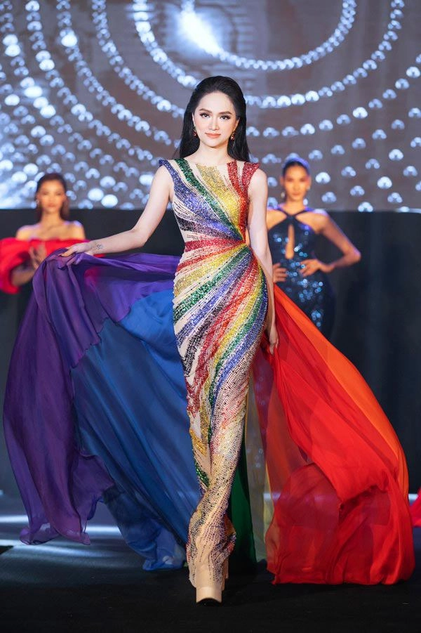 Hương giang chính là nàng hậu sở hữu chiếc váy đụng hàng nhiều nhất vbiz - 18