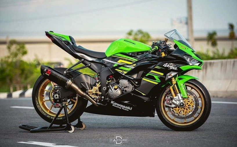 Kawasaki zx-6r độ hào nhoáng với phong cách superbike - 9