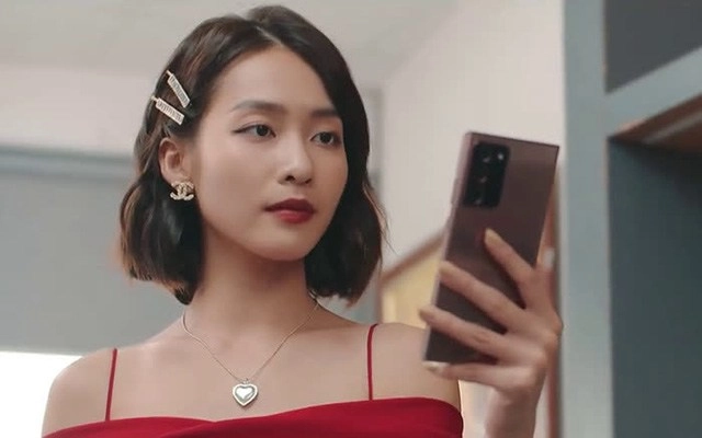 Khi mỹ nhân vũ trụ vfc mua đồ theo lố bảo thanh quỳnh nga được khen chỉ trừ 1 người - 16