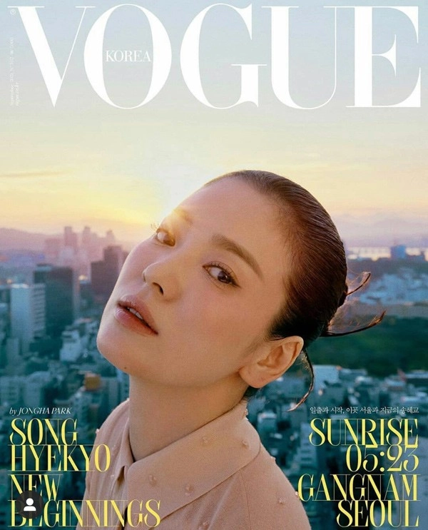 Khoe vòng một đẫy đà trên bìa tạp chí song hye kyo vẫn bị chê trang phục - 1