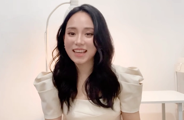 Không còn phùng mang trợn mắt cô giáo vật lý ghi điểm nhờ những bộ cánh nhìn là mê - 3