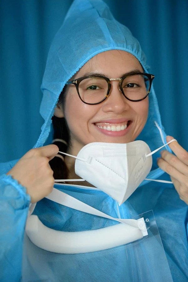 Không còn váy áo lộng lẫy thời điểm này các nàng hậu ghi điểm khi cùng diện 1 trang phục - 19