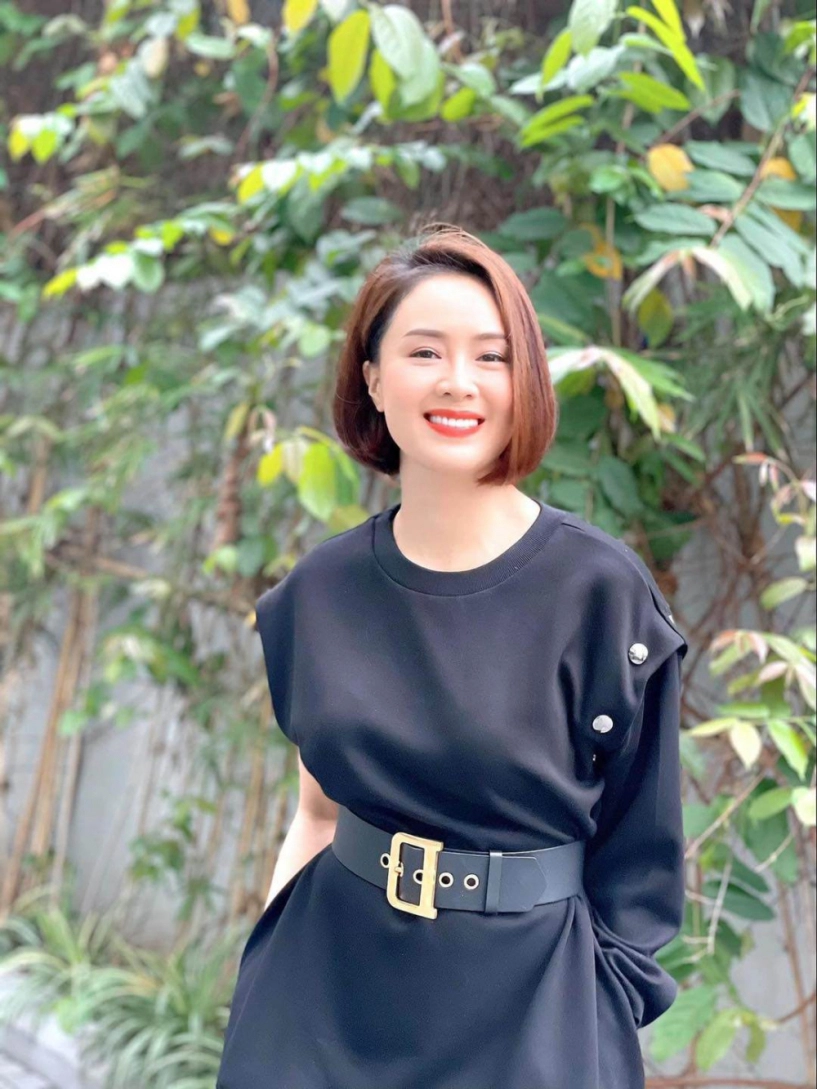 Không tinh ý đố bạn nhận ra hồng diễm cóchiêu ăn mặcbiến đường cong mờ nhạt hoá uốn lượn - 1