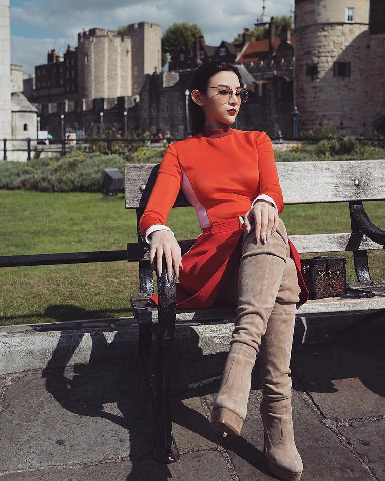 Lấy chồng và rút khỏi showbiz hotgirl hà thành vẫn được chú ý với loạt đồ hiệu sang chảnh - 9