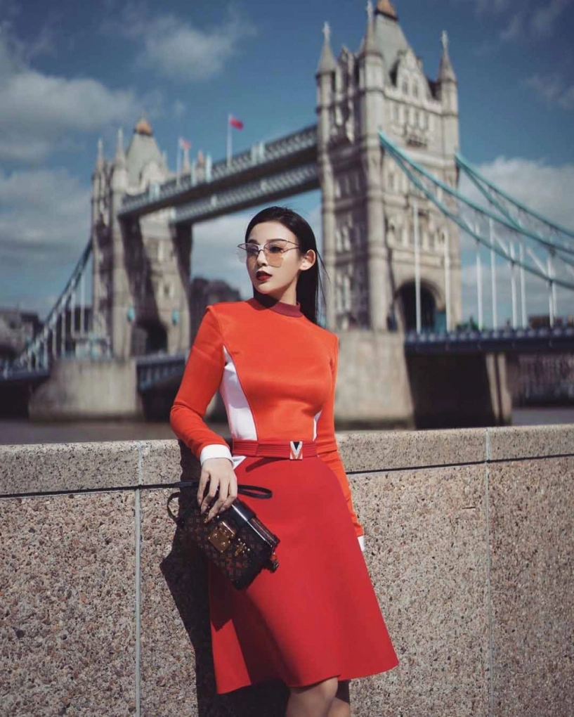 Lấy chồng và rút khỏi showbiz hotgirl hà thành vẫn được chú ý với loạt đồ hiệu sang chảnh - 10