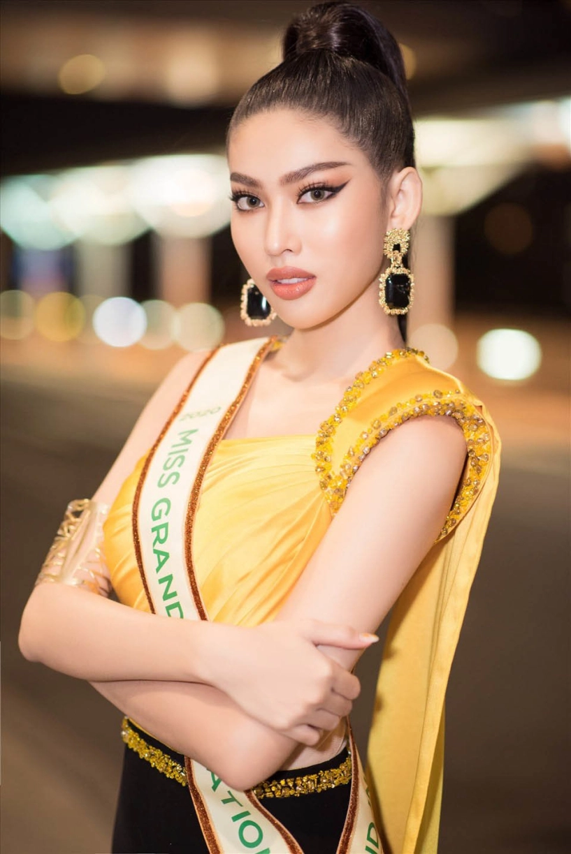 lên đồ xuất trận miss grand á hậu ngọc thảo bị soi copy ý tưởng từ catriona gray - 4