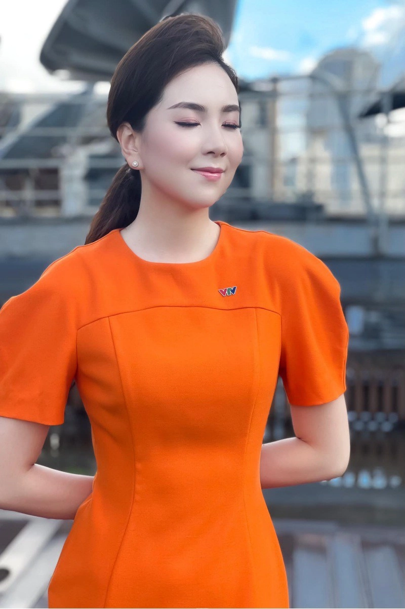 Mai ngọc đăng ảnh 8 năm trước má bánh bao phúng phính chiếc túi to được chú ý - 4