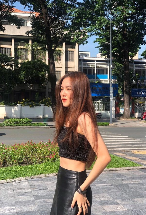 Mới xuất hiện nàng thơ chợ gạo đã nhận lượt like khủng tại hoa hậu hoàn vũ - 15