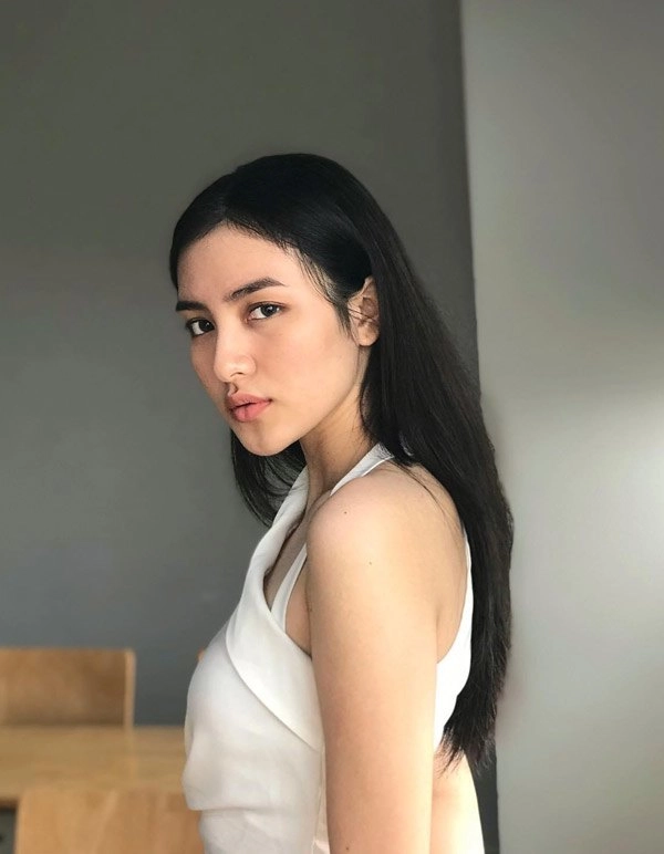 Mới xuất hiện nàng thơ chợ gạo đã nhận lượt like khủng tại hoa hậu hoàn vũ - 16