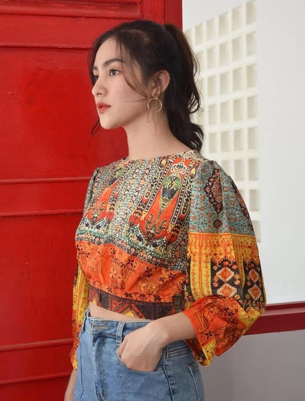 Mới xuất hiện nàng thơ chợ gạo đã nhận lượt like khủng tại hoa hậu hoàn vũ - 20