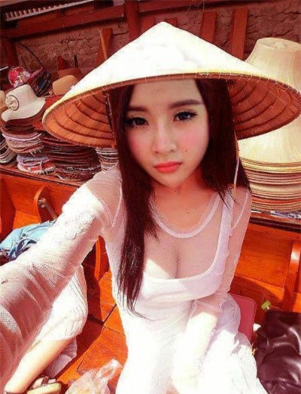 Mon đo khong phai ai cung dien đuoc đen ngoi sao mặc con bi che tham hoa - 9