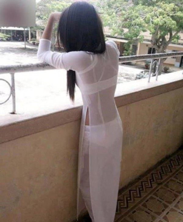 Mon đo khong phai ai cung dien đuoc đen ngoi sao mặc con bi che tham hoa - 14