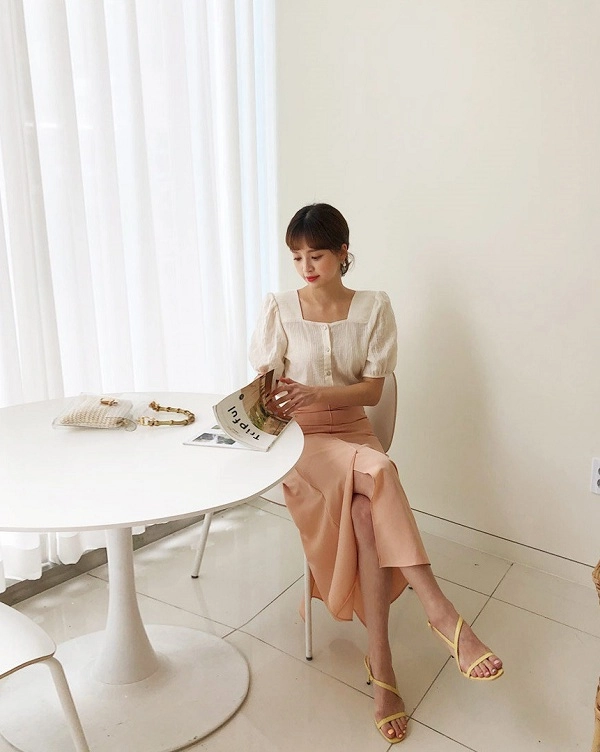Mùa hè cứ sắm đủ mấy mẫu áo này nàng công sở vừa mát mẻ lại sành điệu vô cùng - 14