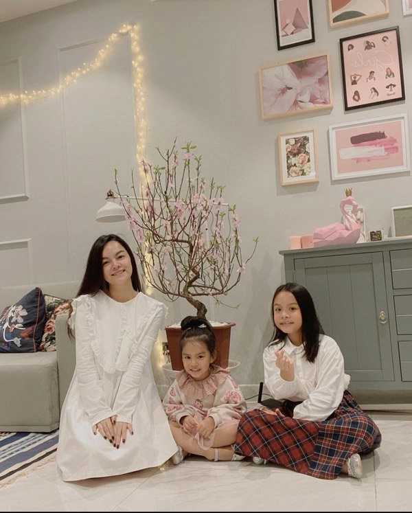 Muốn biết sự khác biệt của mẹ bỉm lúc chăm con với lúc bung xõa hãy nhìn phạm quỳnh anh - 6