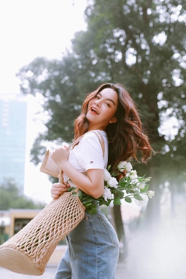 Muốn biết sự khác biệt của mẹ bỉm lúc chăm con với lúc bung xõa hãy nhìn phạm quỳnh anh - 24