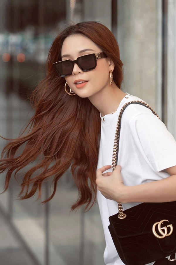 Mỹ nhân vbiz muốn lấy chồng có 40 tỷ trong tài khoản đi đâu cũng khoác hàng hiệu khủng - 1