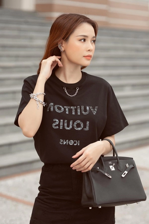 Mỹ nhân vbiz muốn lấy chồng có 40 tỷ trong tài khoản đi đâu cũng khoác hàng hiệu khủng - 7